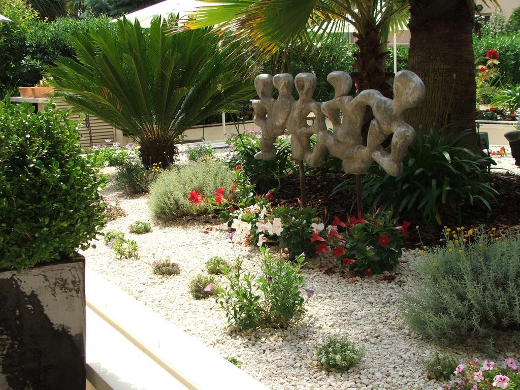 Hotel Diana Vence Exterior foto